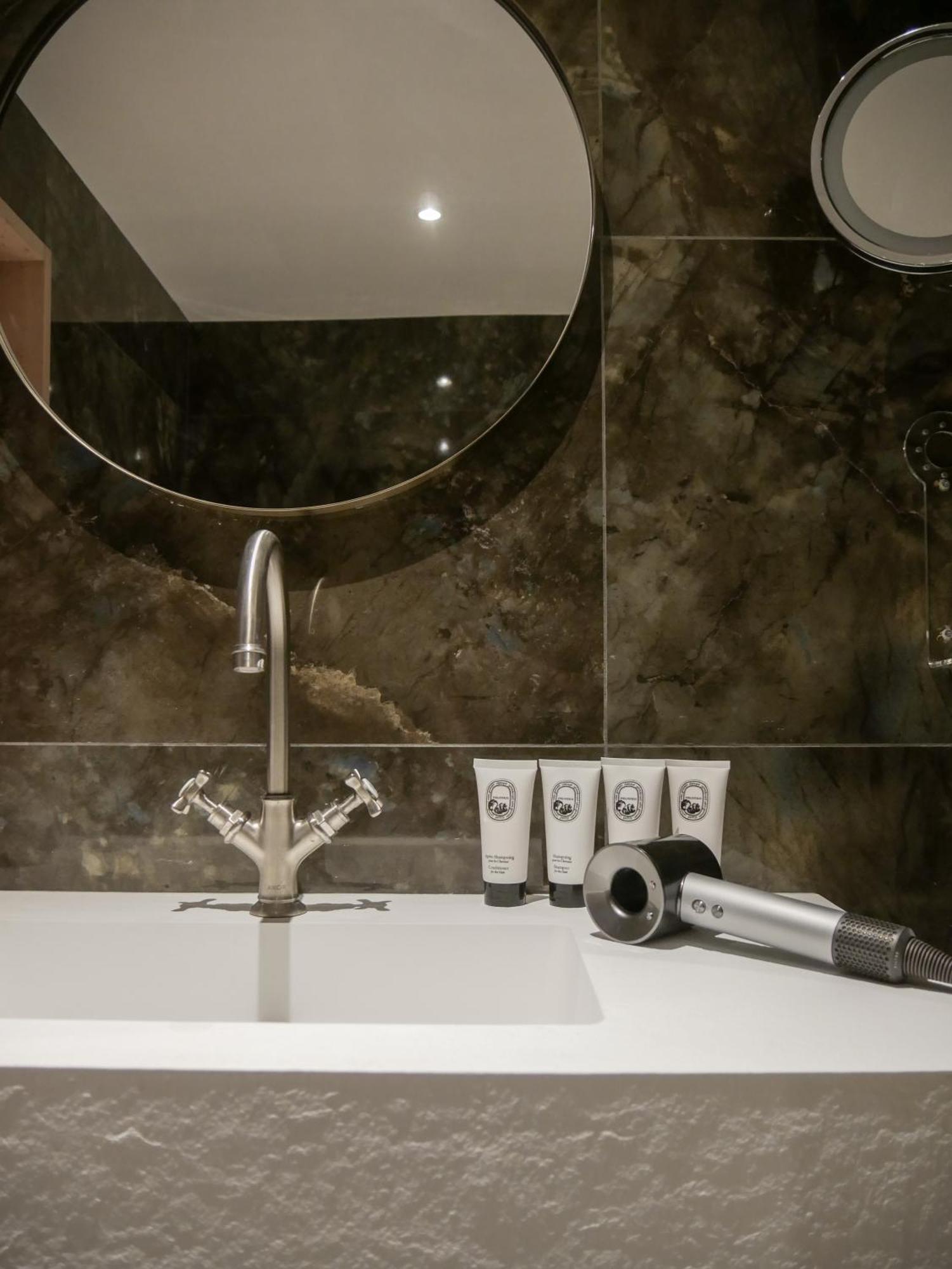 Hotel Le Diamond Rock Tignes Rom bilde